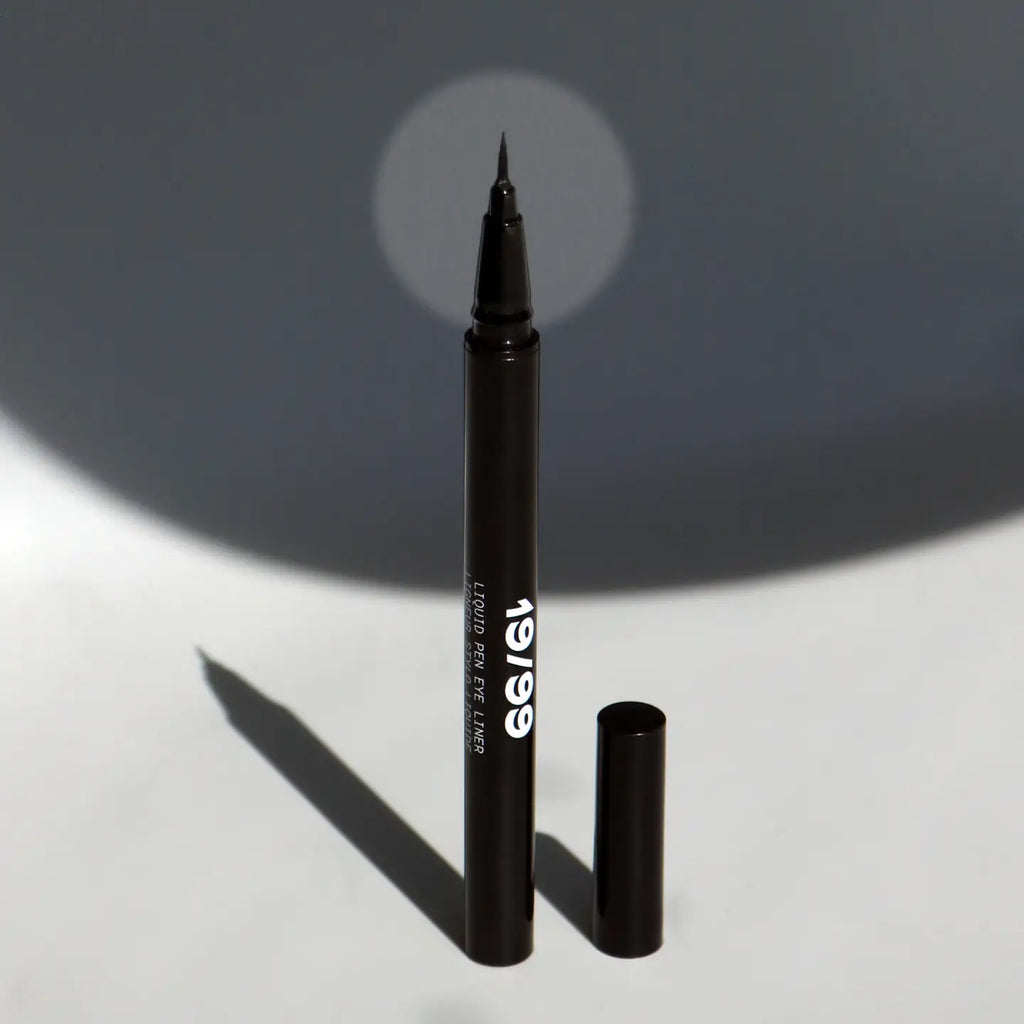 Liquid Pen Eyeliner (Black) | 19/99 Beauty